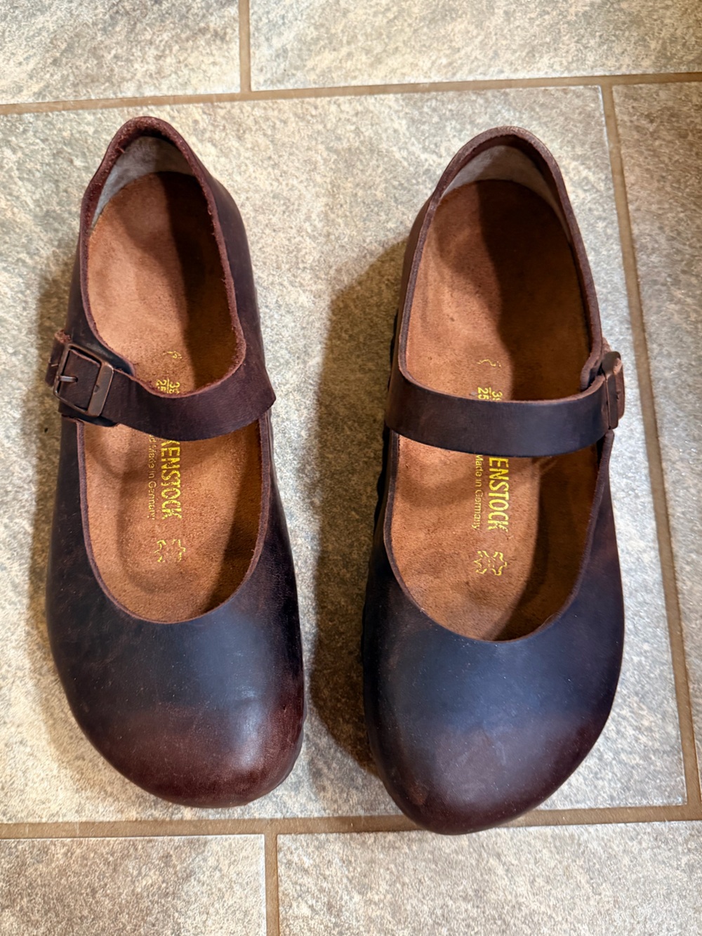 Birkenstock 39 100% Leather Montova